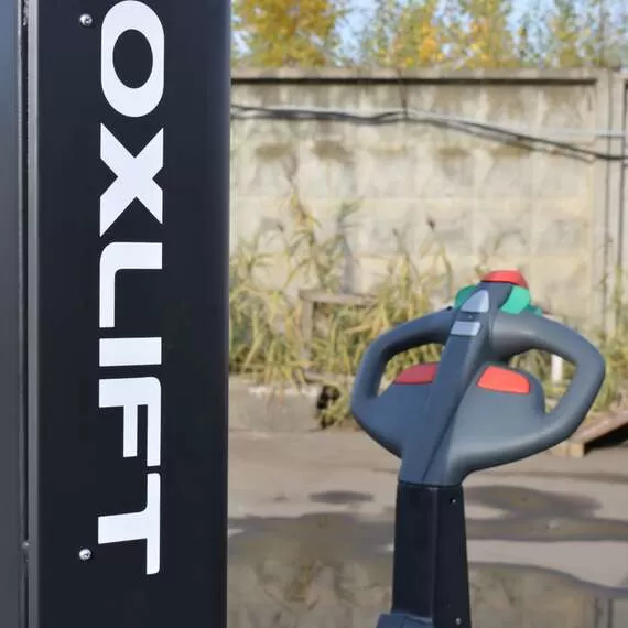 OXLIFT PS 1536 1,5 т 3,6 м Самоходный штабелер с платформой оператора в Ульяновске купить по выгодной цене 100kwatt.ru